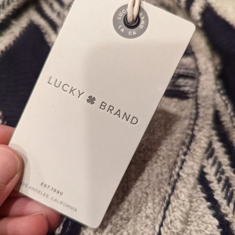 Geometric Patterned Cardigan - Picture 4 of 7